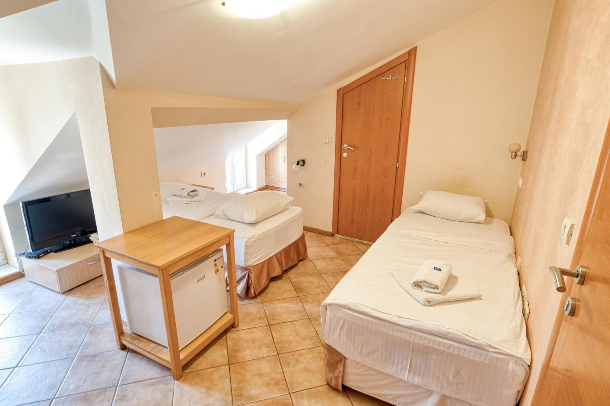 Hotel Rendez Vous Kotor Ngoại thất bức ảnh