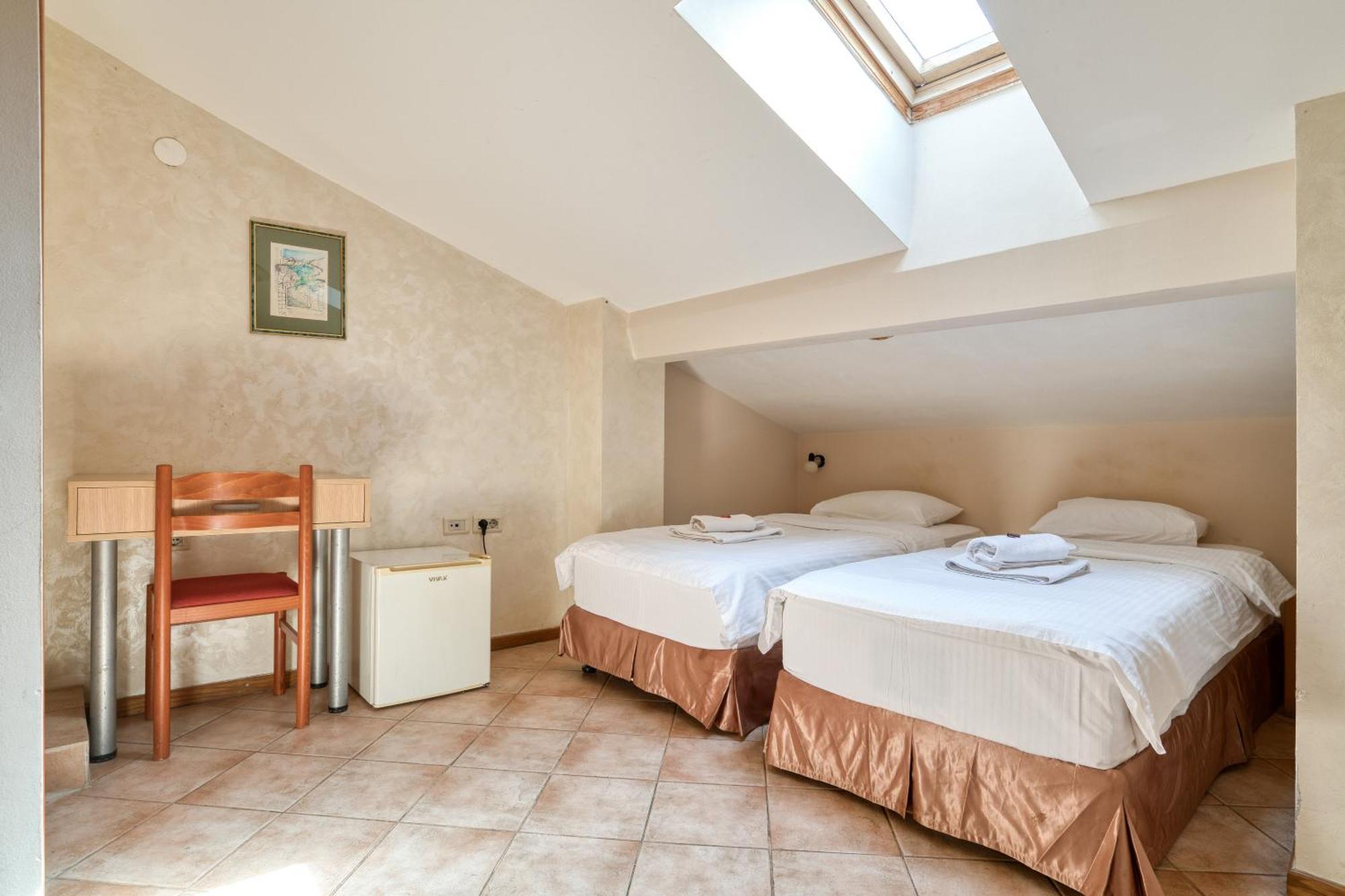 Hotel Rendez Vous Kotor Ngoại thất bức ảnh