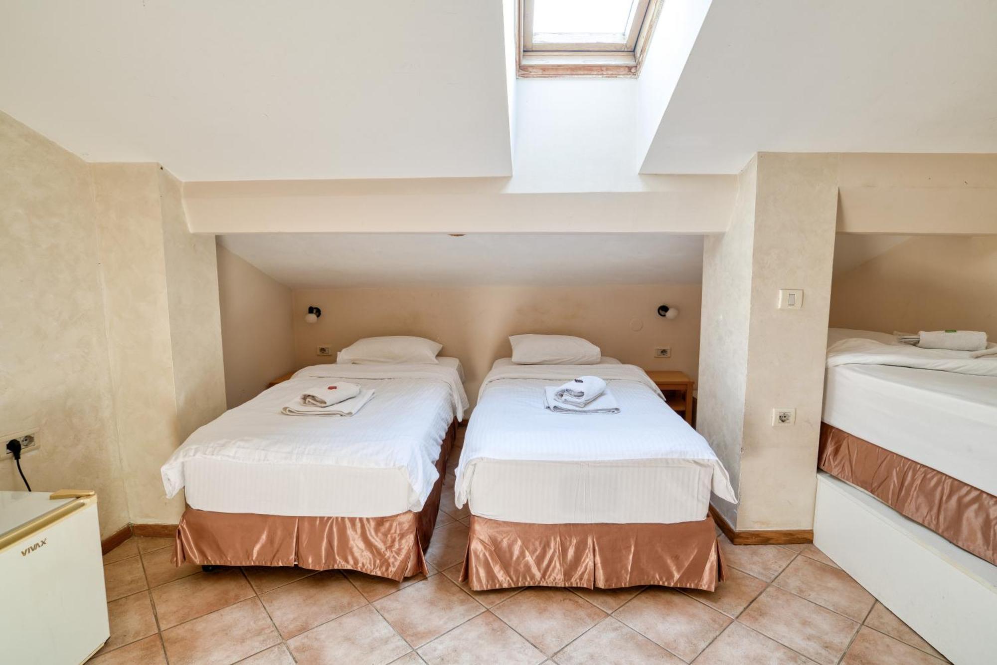 Hotel Rendez Vous Kotor Ngoại thất bức ảnh