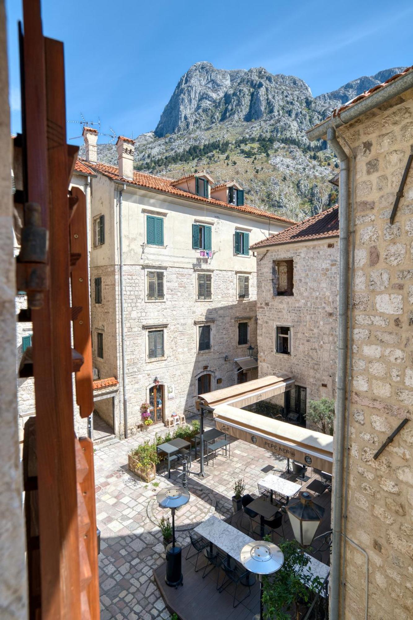 Hotel Rendez Vous Kotor Ngoại thất bức ảnh